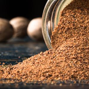 جوزة الطيب مطحونة طبيعية فاخرة